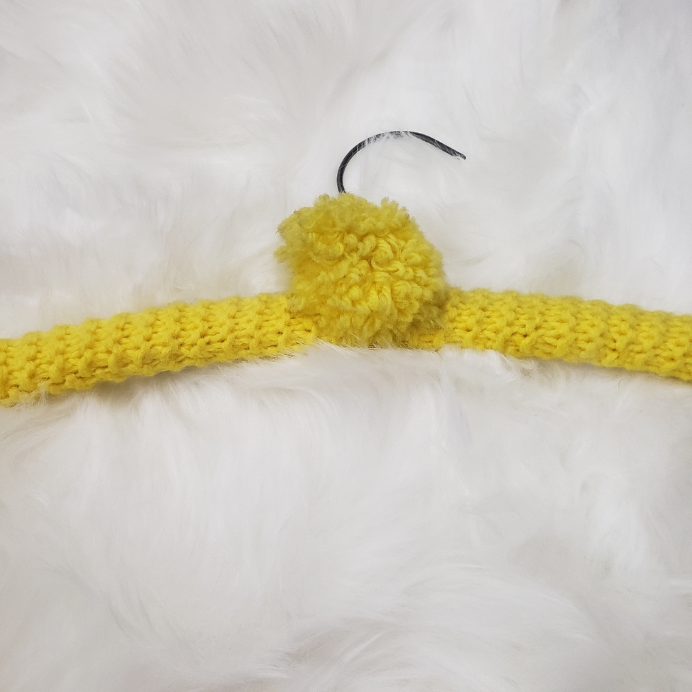 Set of Vintage 1970s Crocheted Hangers - Picture 6 of 7